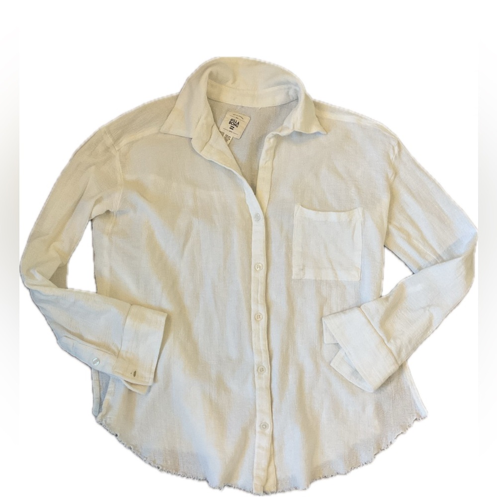 Billabong White Textured Cotton Shirt with Frayed hem.